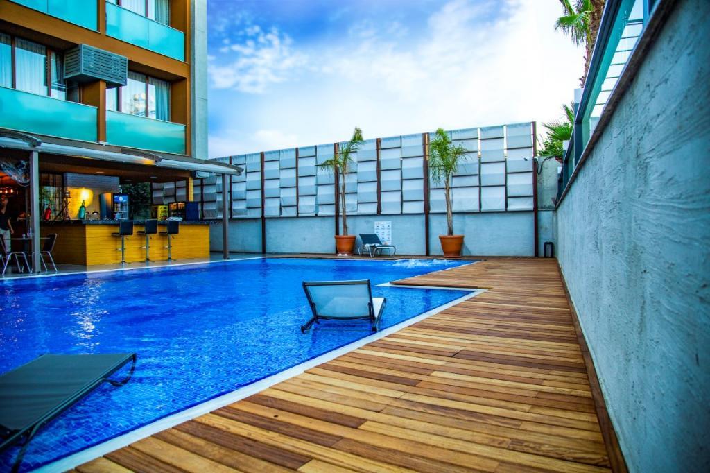 Laren Family Boutique Hotel — 3