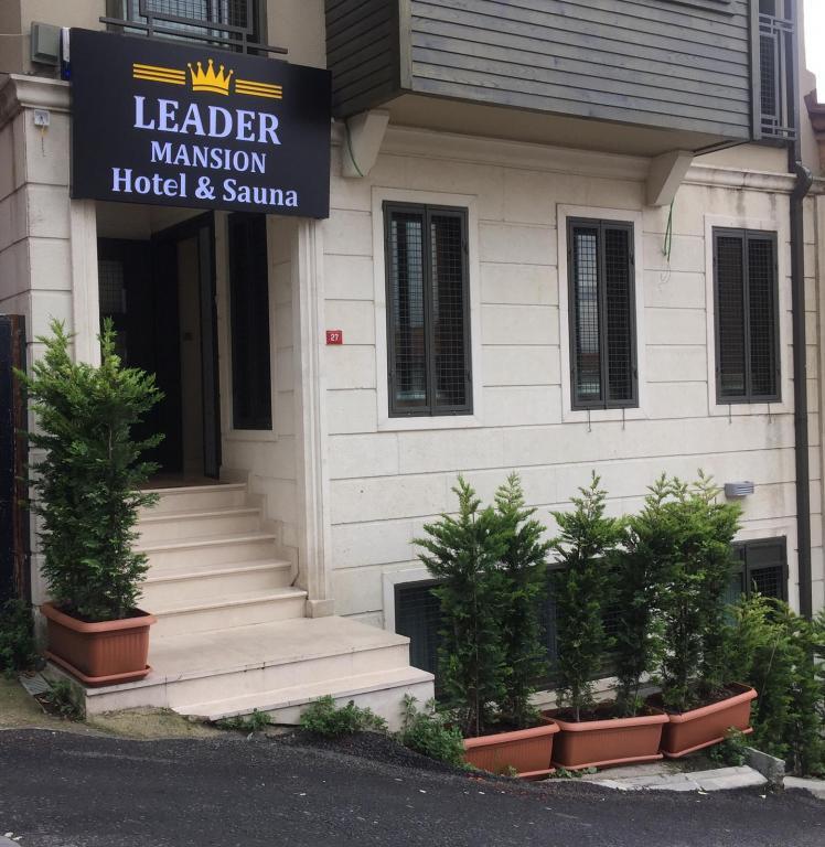 Leader Mansion Hotel — 3