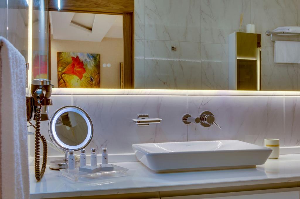 Concept Suites — 7