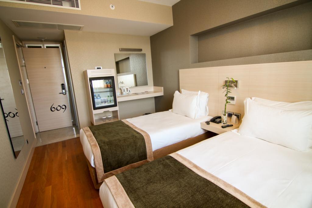 Troya Hotel Pera — 10