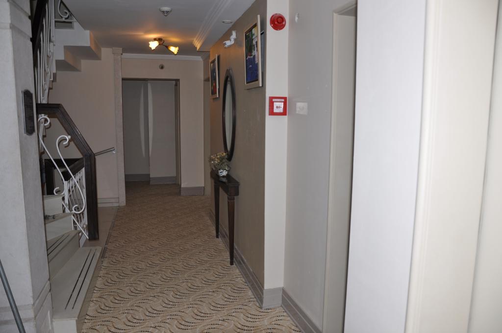 Almena Hotel — 10