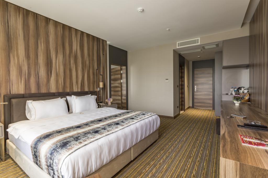 Shimall Deluxe Hotel — 6