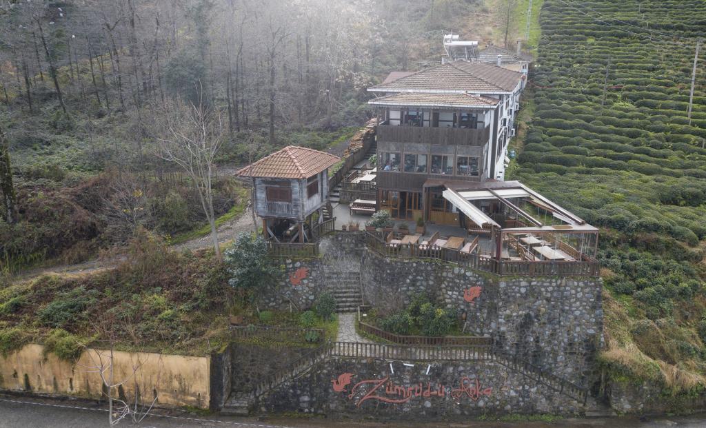 Zümrüd-ü Anka Otel — 9