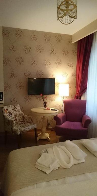 Ottoman Suites — 10
