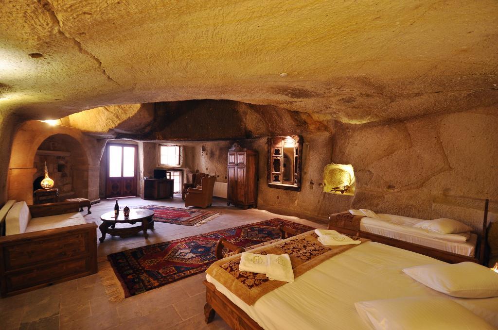 Has Cave Konak — 3