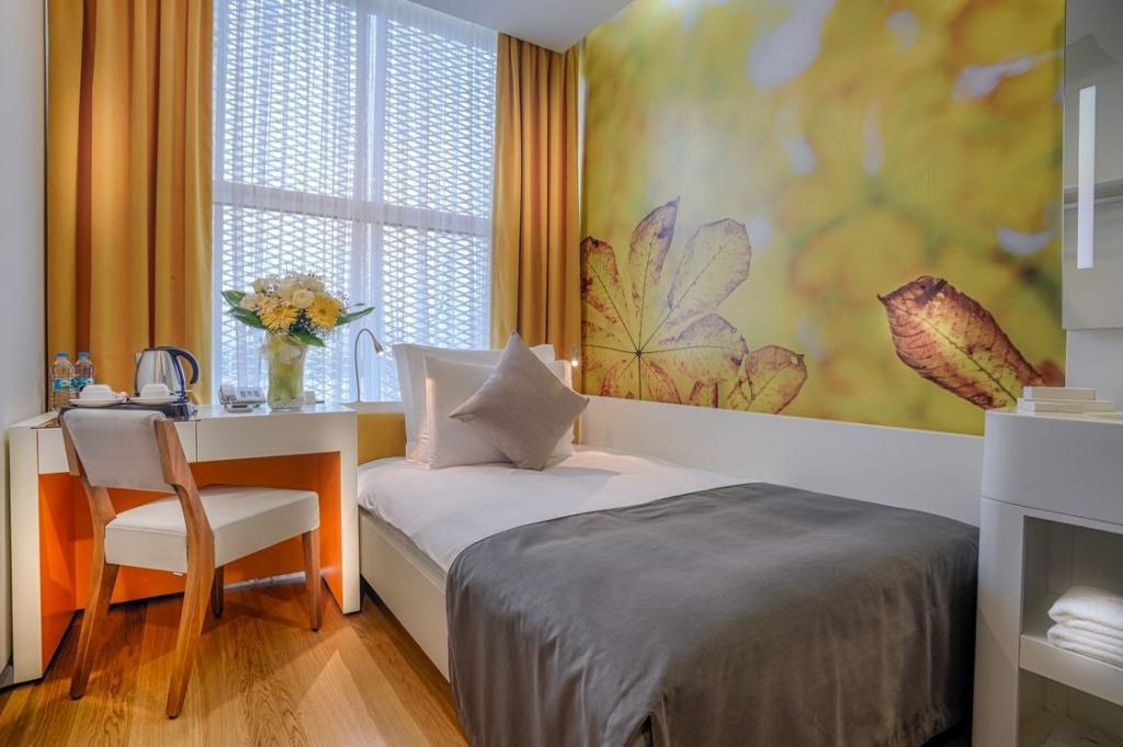 Tav Airport Hotel İzmir — 10