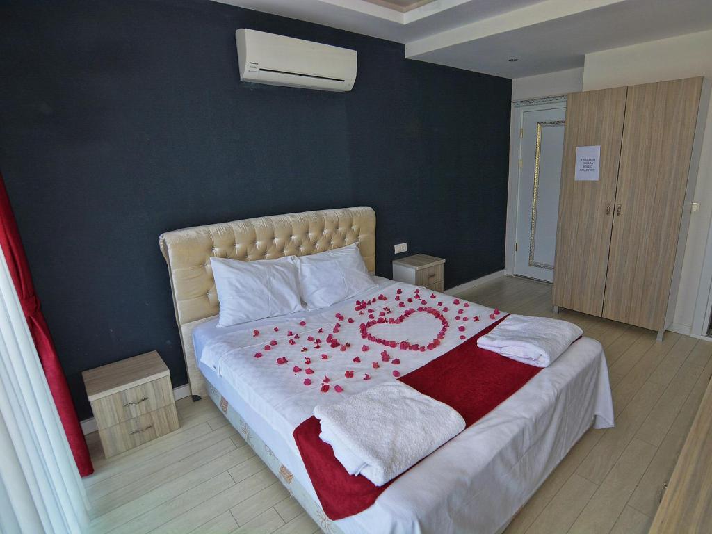 Airport Güllük Hotel — 9