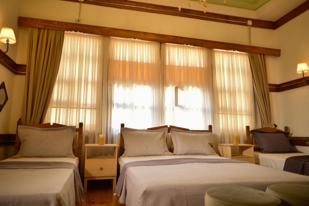 Çifte Konak Butik Otel — 4