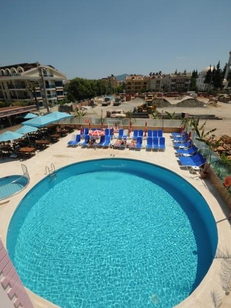 Rosy Hotel — 4