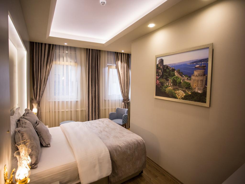Bonne Sante Hotel — 5