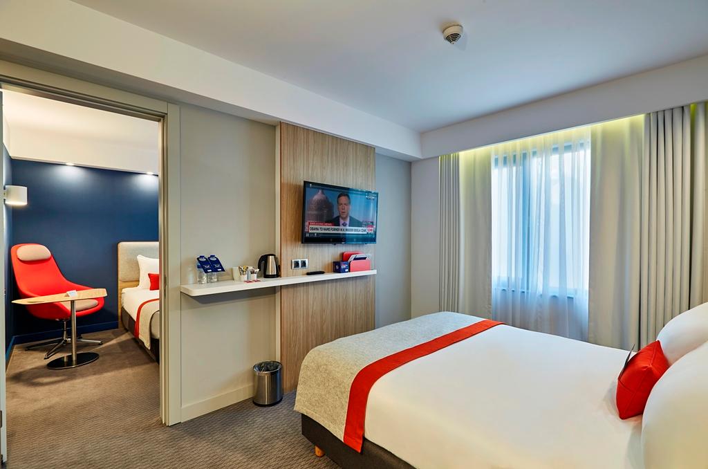 Holiday Inn Express Istanbul Ataköy Metro Otel — 2
