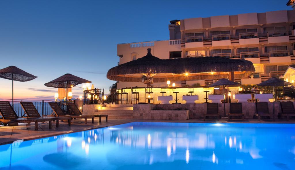 Hotel Carina Kuşadası — 4