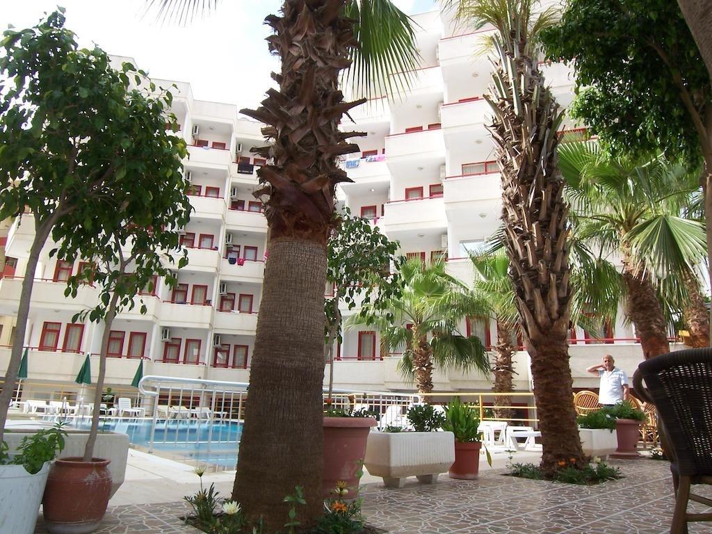 Semiz Apart Otel — 2
