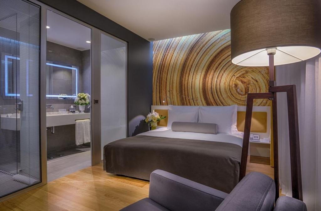 Tav Airport Hotel İzmir — 7