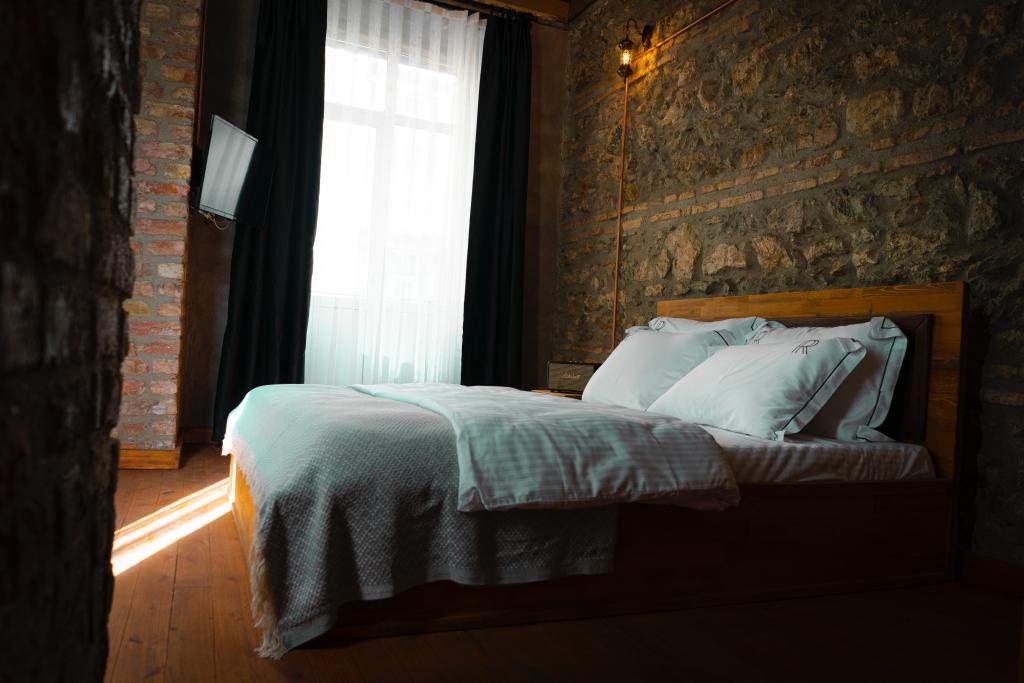 RoyaRooms — 1