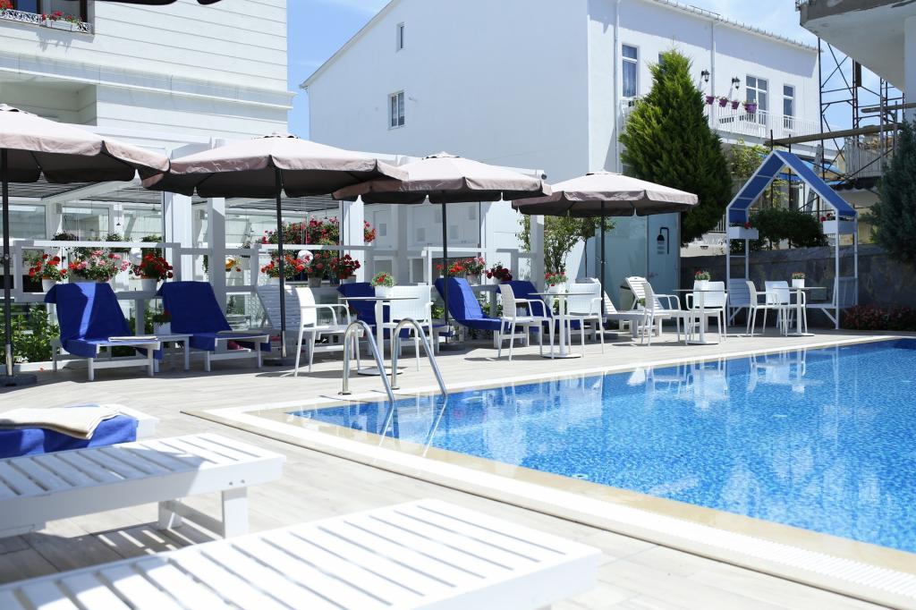 Ascot Hotel Büyükada — 4