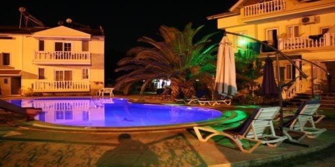 Mavi Köşk Apart Hotel — 4