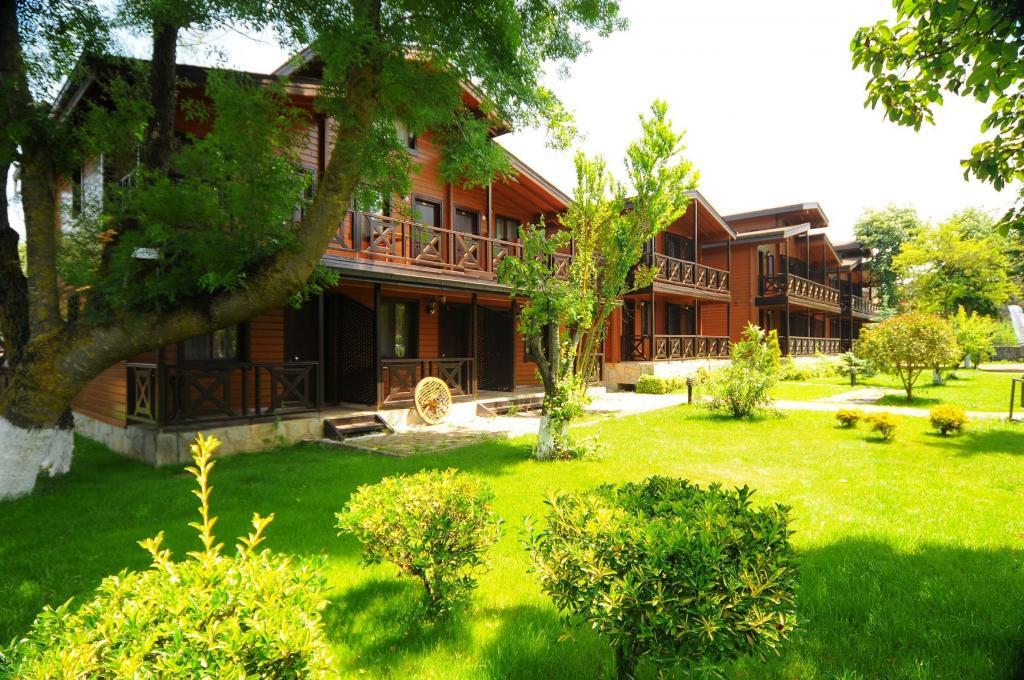 Robin's Nest Eco Resort — 1