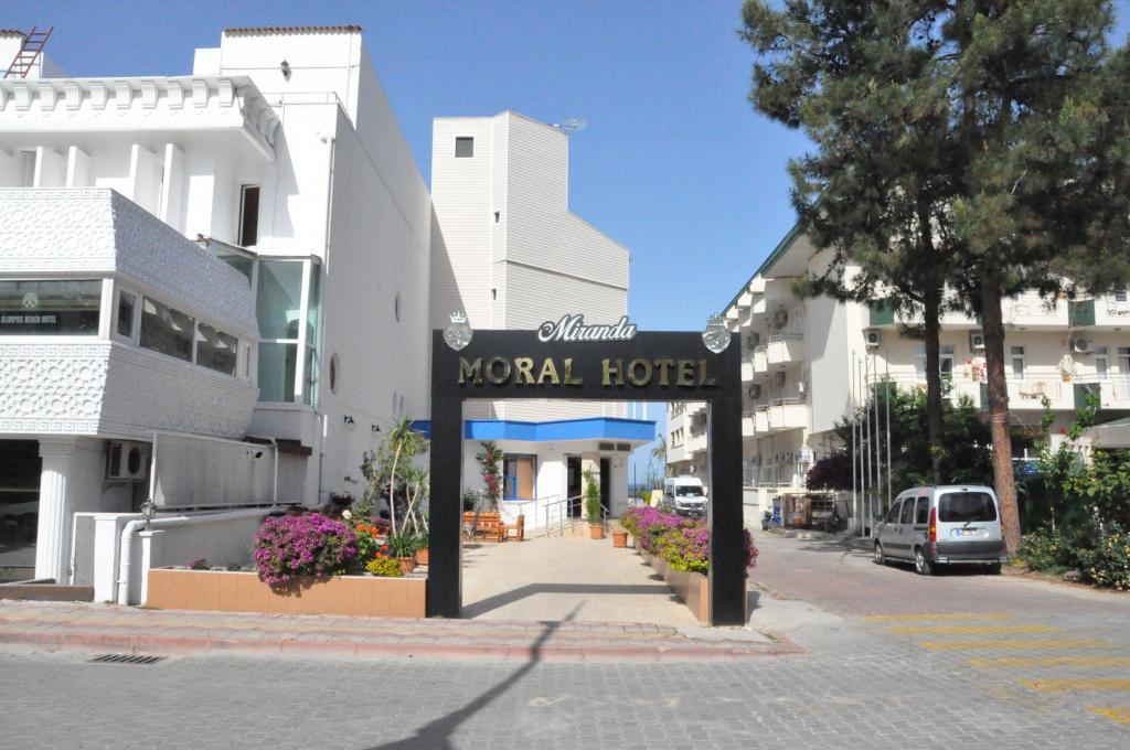 Miranda Moral Beach Hotel — 6