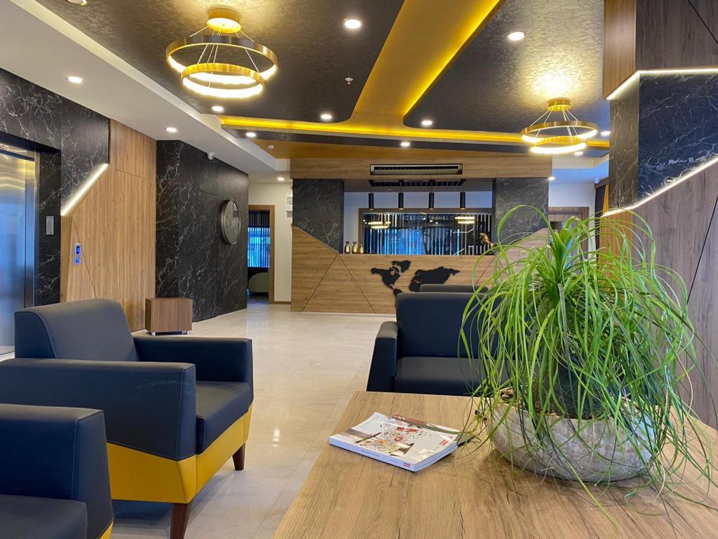Golden World Suite Hotel — 9