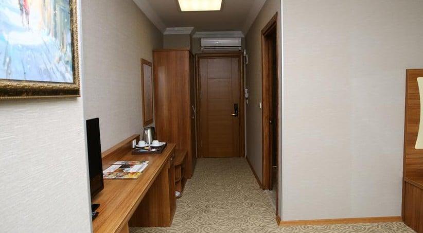 Golden Lounge Hotel — 9