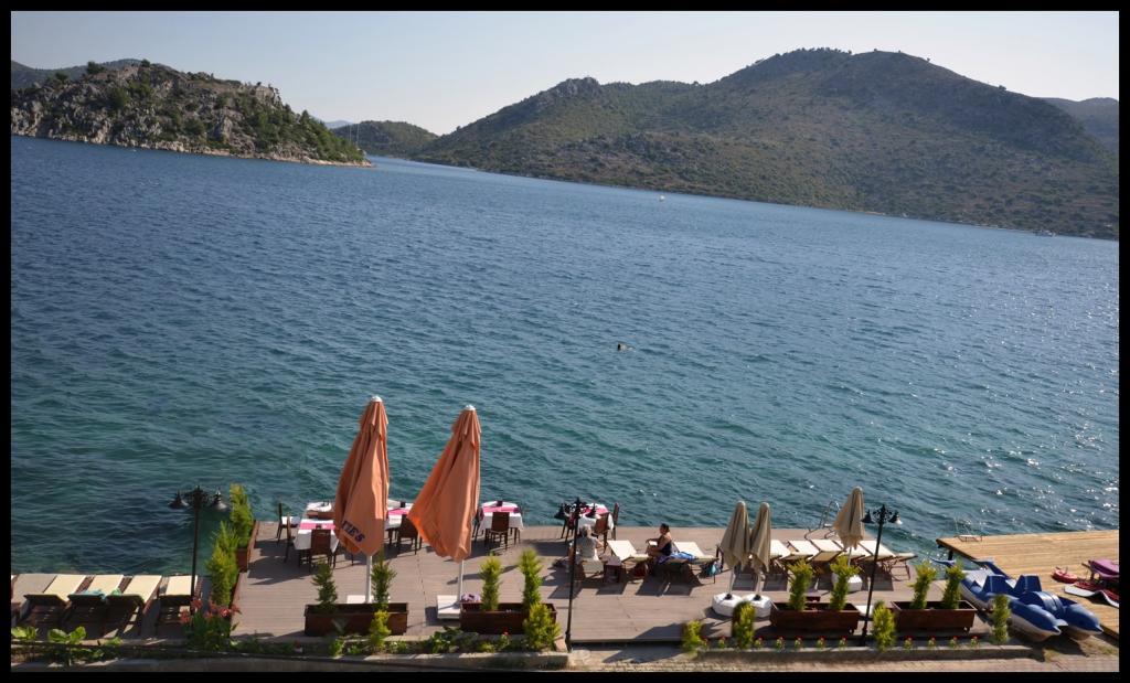 Dinç Otel Bozburun — 8