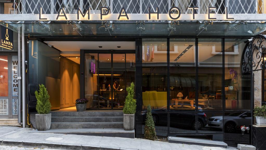 Lampa Design Hotel — 2
