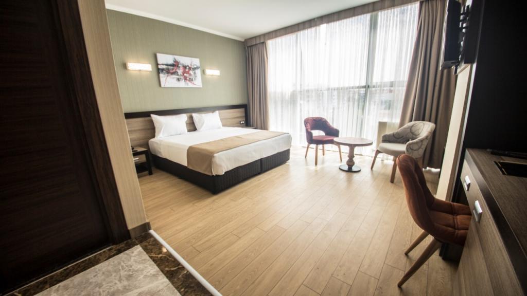 The Corner Hotel Sincan — 9