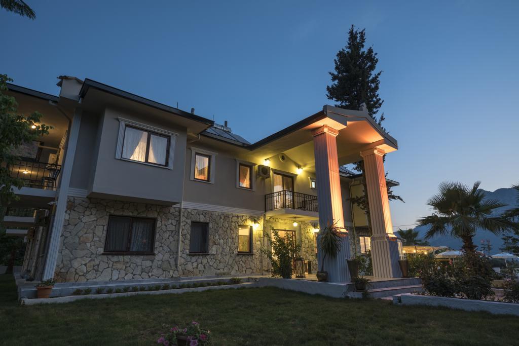 Otto Palace Boutique Hotel — 10