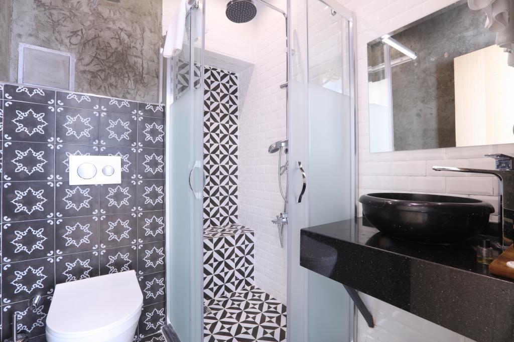 Kadıköy Red Stone Butik Otel — 8