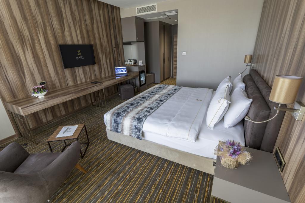 Shimall Deluxe Hotel — 8