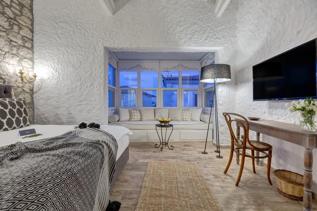 Alachi Hotel — 4