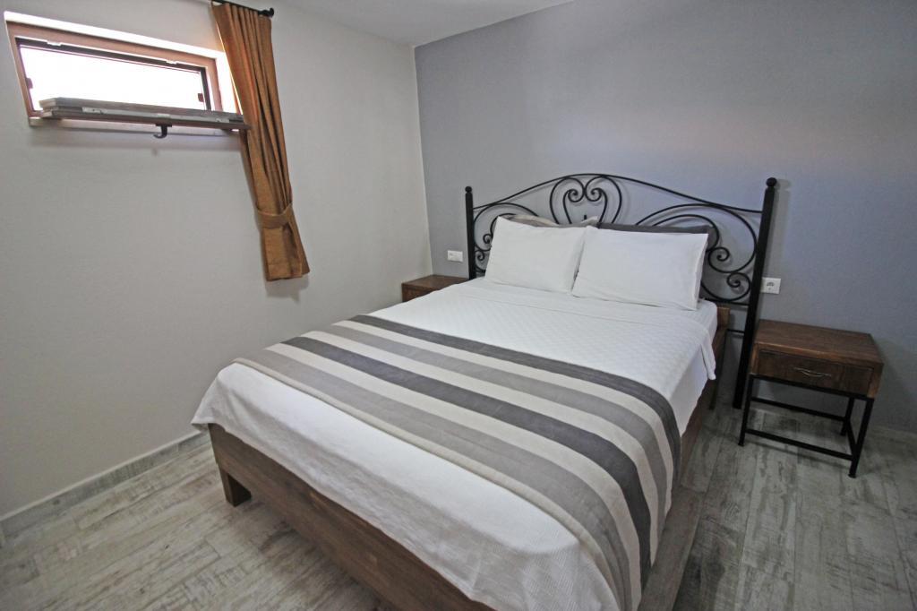 Tenedion Otel — 4