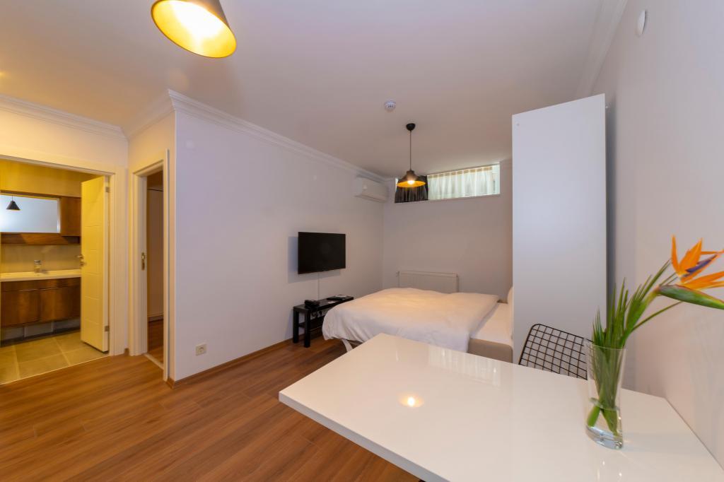Joy Suites Hotel — 8