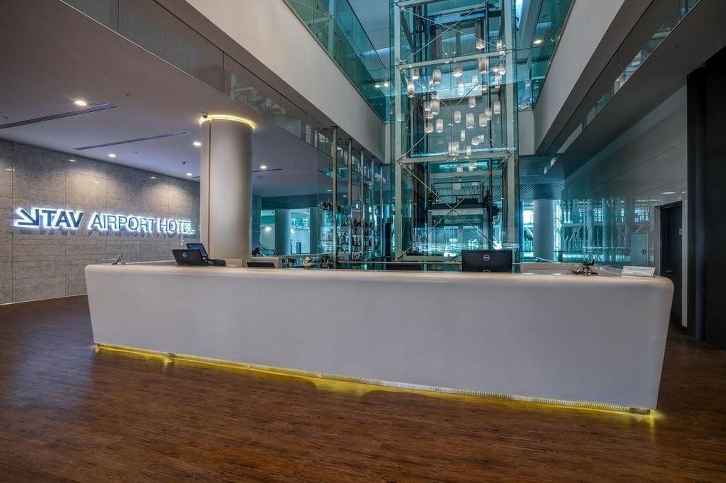 Tav Airport Hotel İzmir — 3
