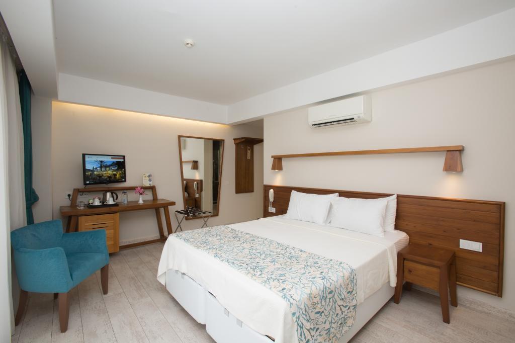 Dedeminn Marina Hotel — 6