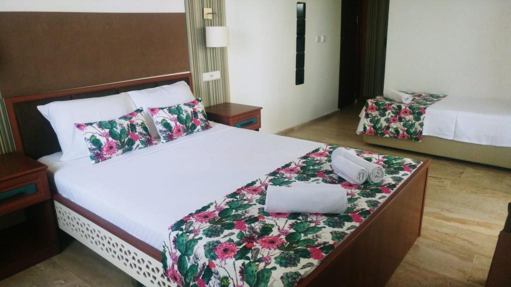 Nehir Dalyan Otel — 2