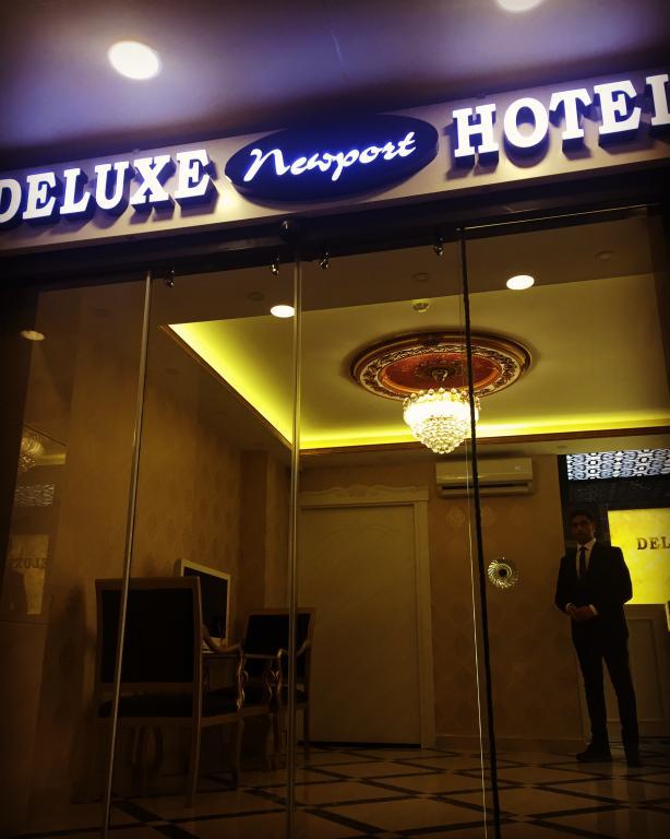 Deluxe Newport Hotel — 3