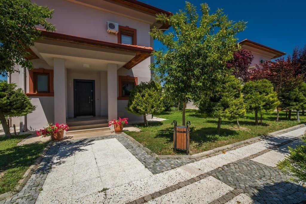 Vista Villa — 6