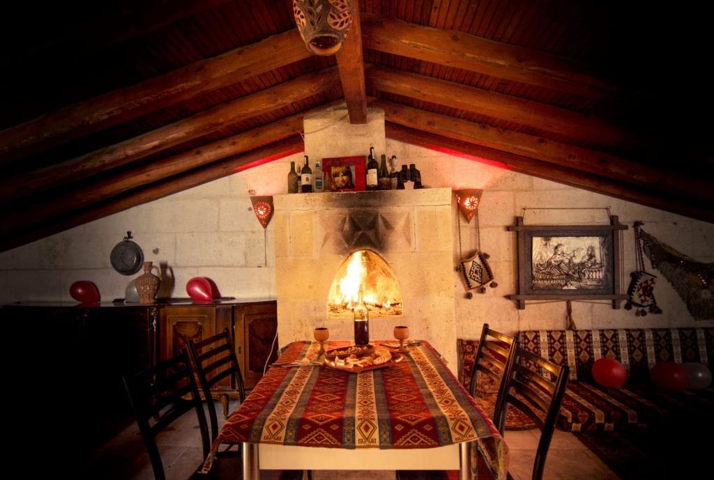 Bir Kedi Villa — 3