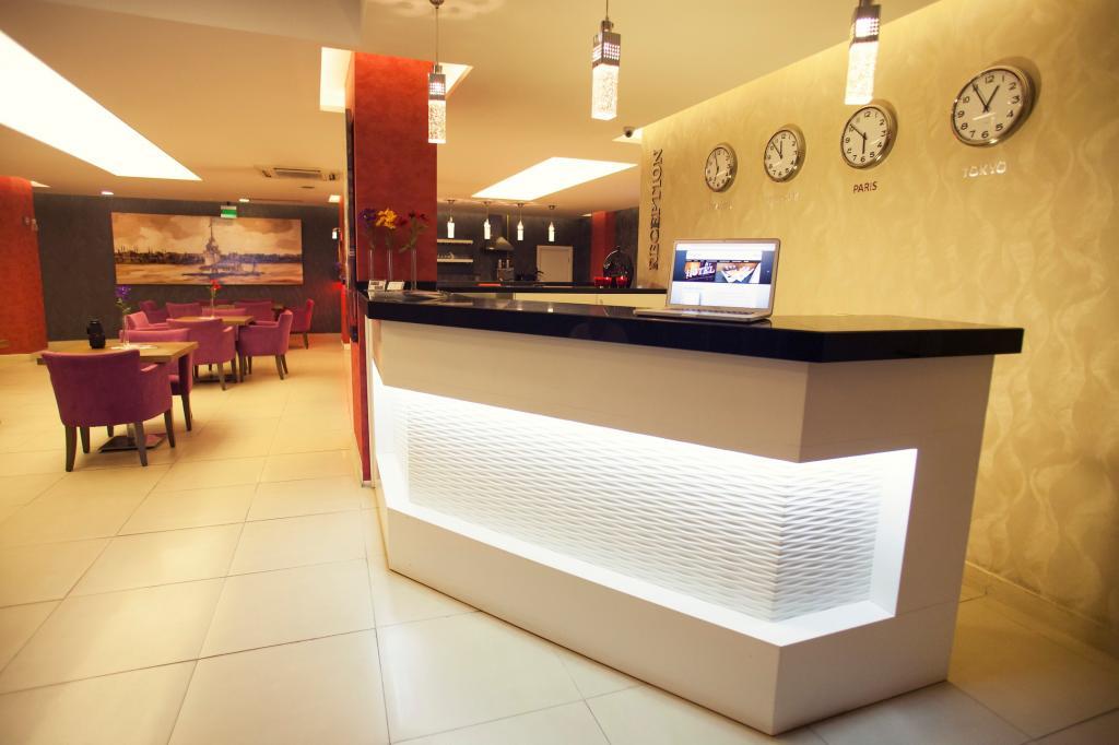 Helikon Business Hotel — 2