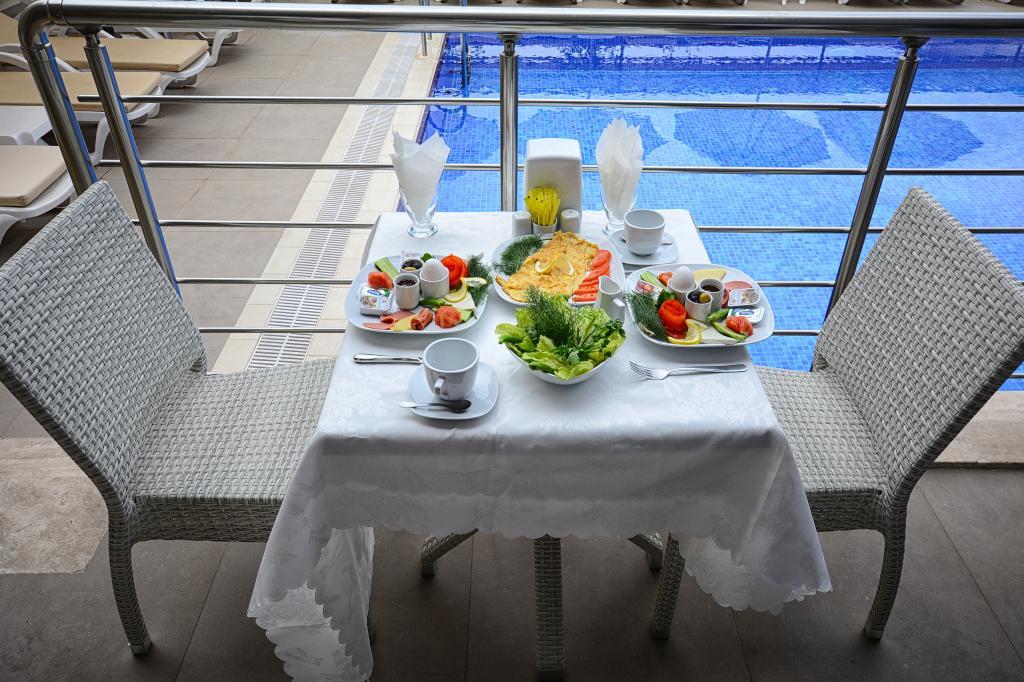 City Hotel Marmaris — 6