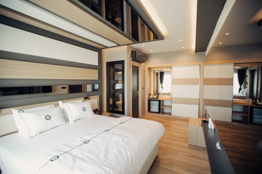 Burhaniye Marina Boutique Hotel — 10