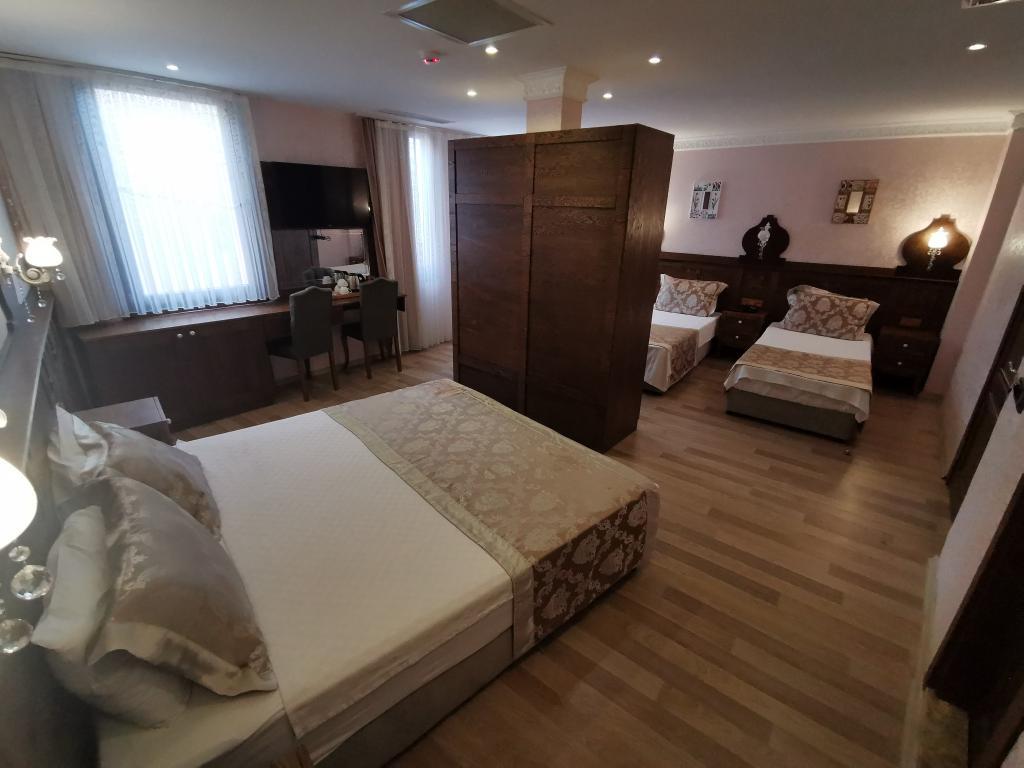 Perapolis Hotel — 6