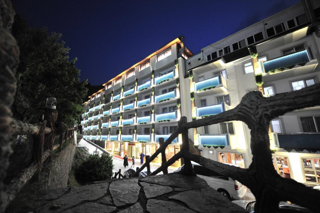 Oylat Kaplıcaları Çağlayan Otel — 1