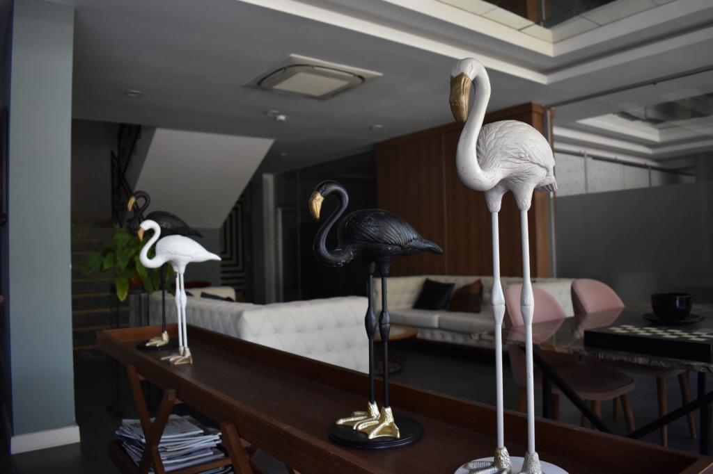 On Hotel — 7