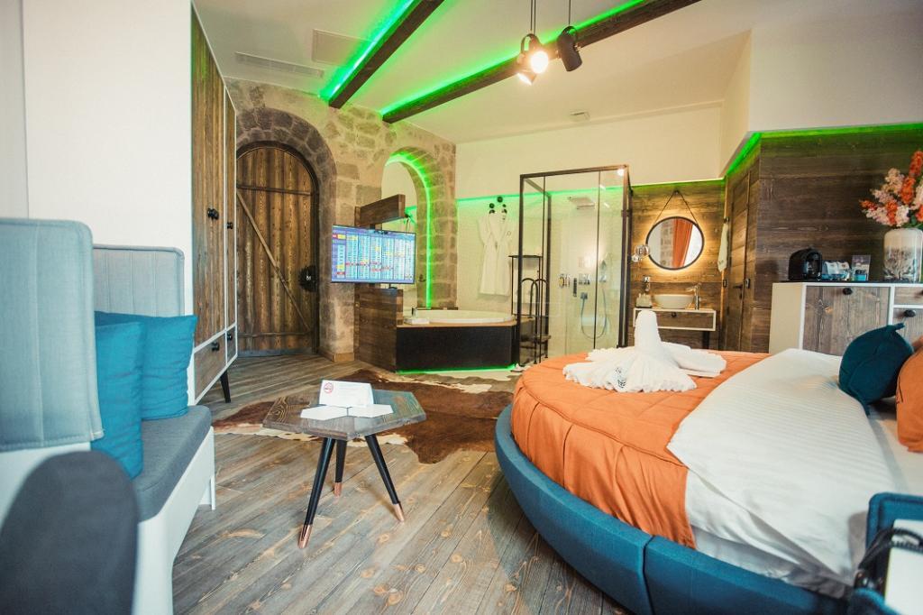 Cephanelik Hotel — 2