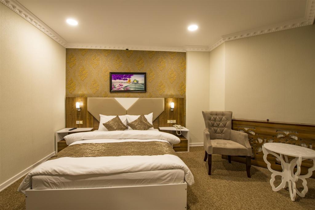 Kars-ı Şirin Otel — 6