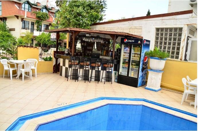 Golden Rock Hotel — 8