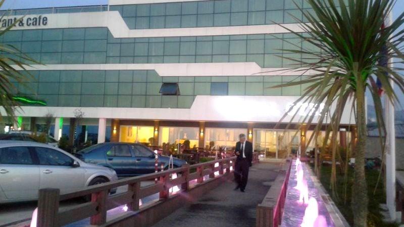 Bal Hotel — 5